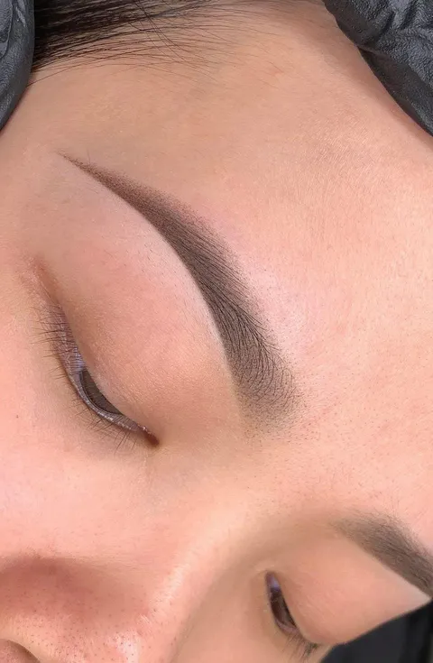 Chân mày ombre — khách hàng thực tế tại Winnie Beauty, ảnh 7