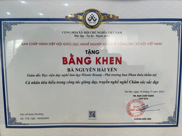 2023 · Bằng khen · Cá nhân tiêu biểu trong công tác giảng dạy, truyền nghề Chăm sóc sắc đẹp